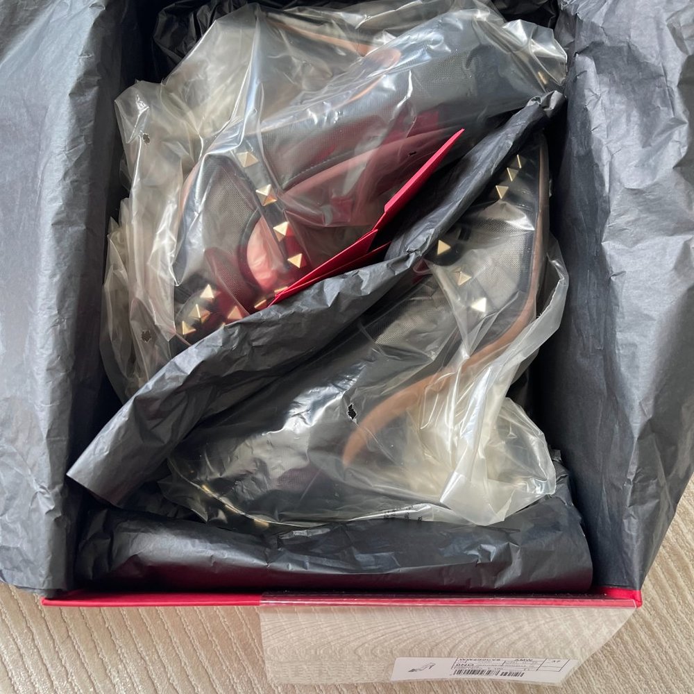 NEW! SHOES VALENTINO - ROCKSTUD PATENT-LEATHER PUMP 100 MM - SIZE 37 - Picture 15 of 16